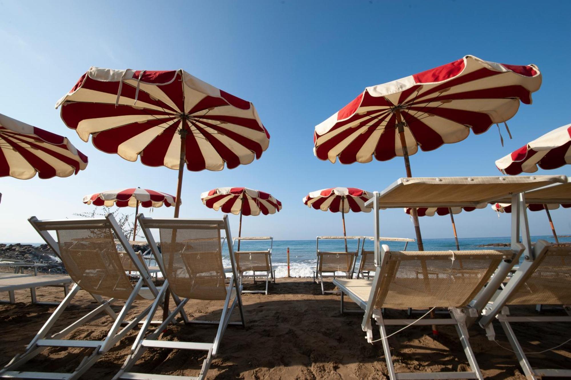 Nicoletta Rivieraholiday Albenga Eksteriør billede